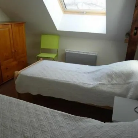 Renove En Pleine Campagne Pres Du Mans : 5 Chambres, Terrasse, Barbecue, Acces Paris Facile La Bazoge